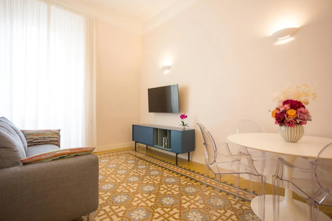Vintage Ottaviano Apartment Rom