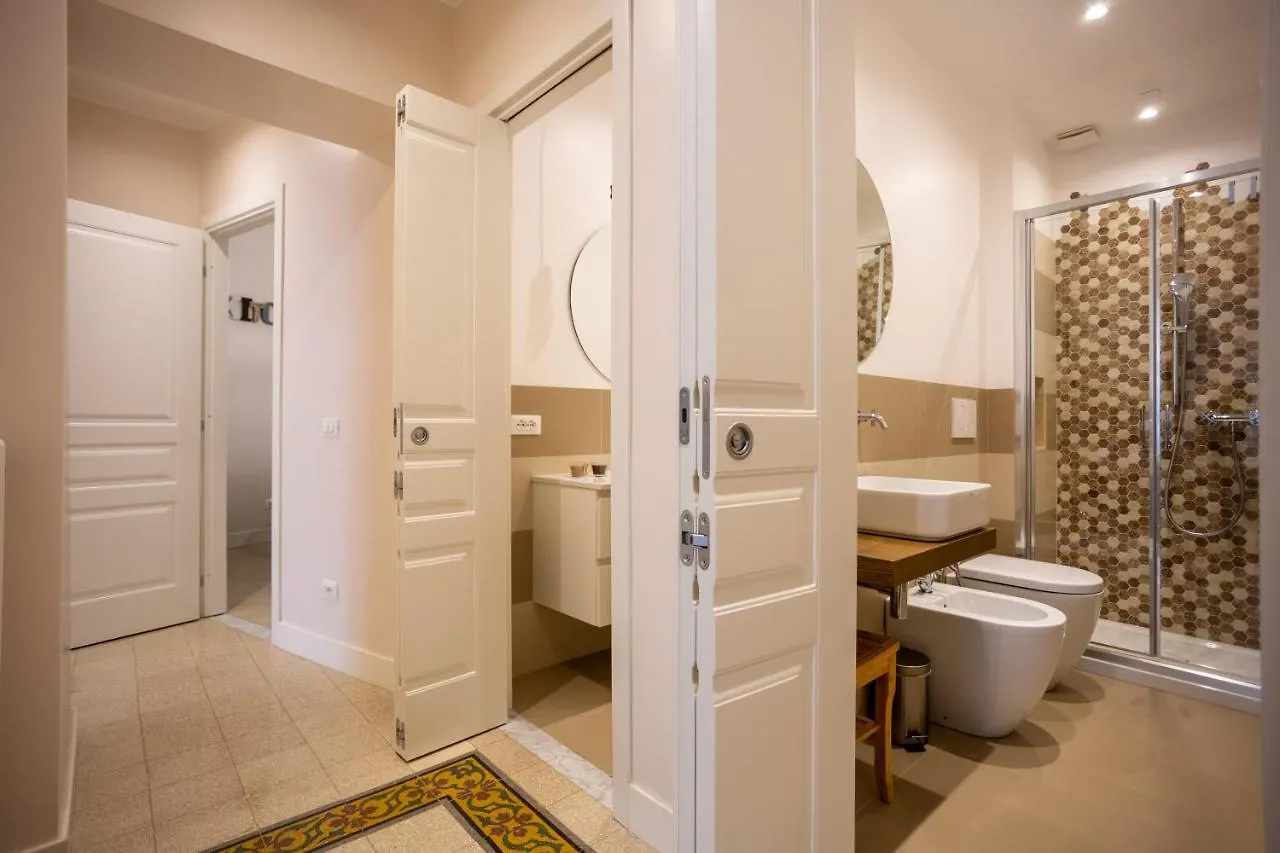 Vintage Ottaviano Apartment Rom