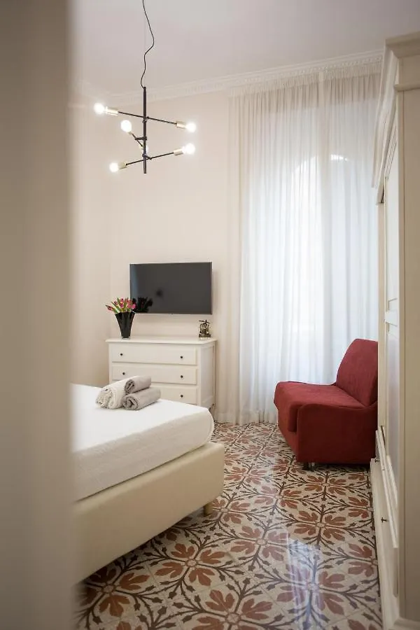 Vintage Ottaviano Apartment Rom