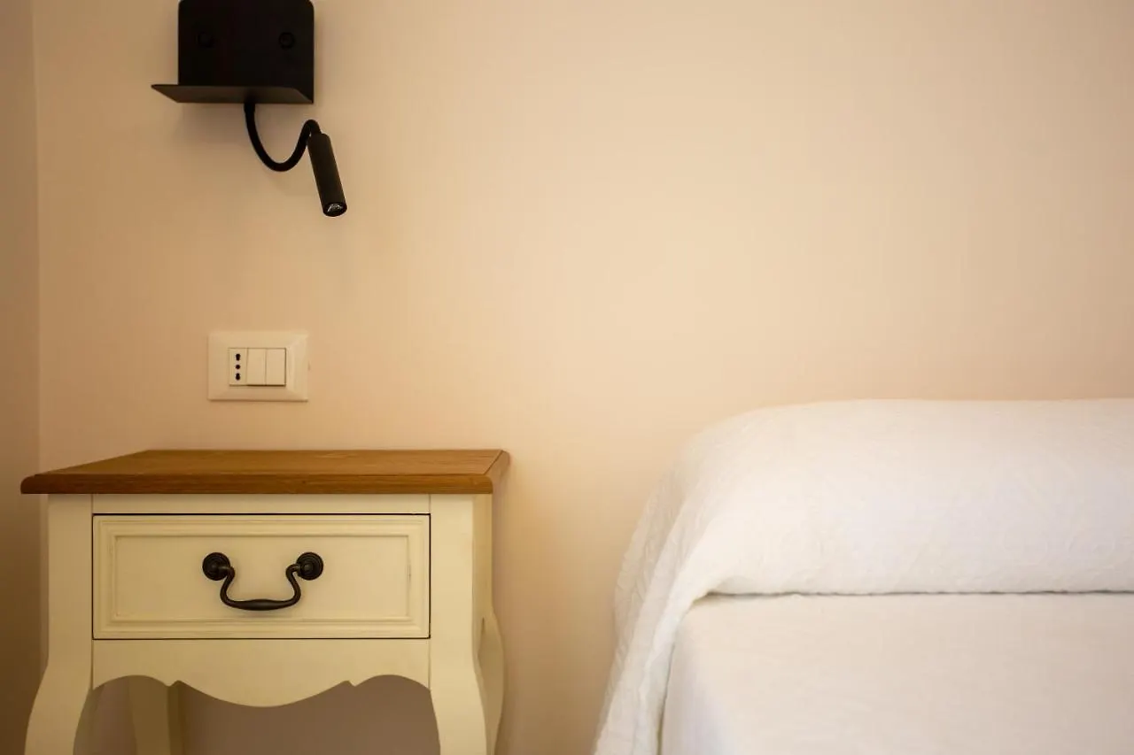 Vintage Ottaviano Apartment Rom