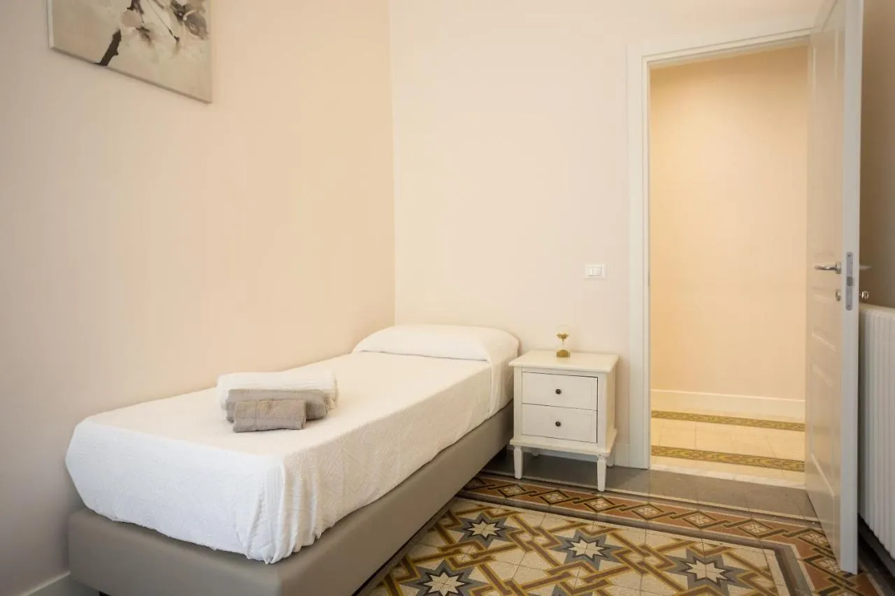 Vintage Ottaviano Apartment Rom