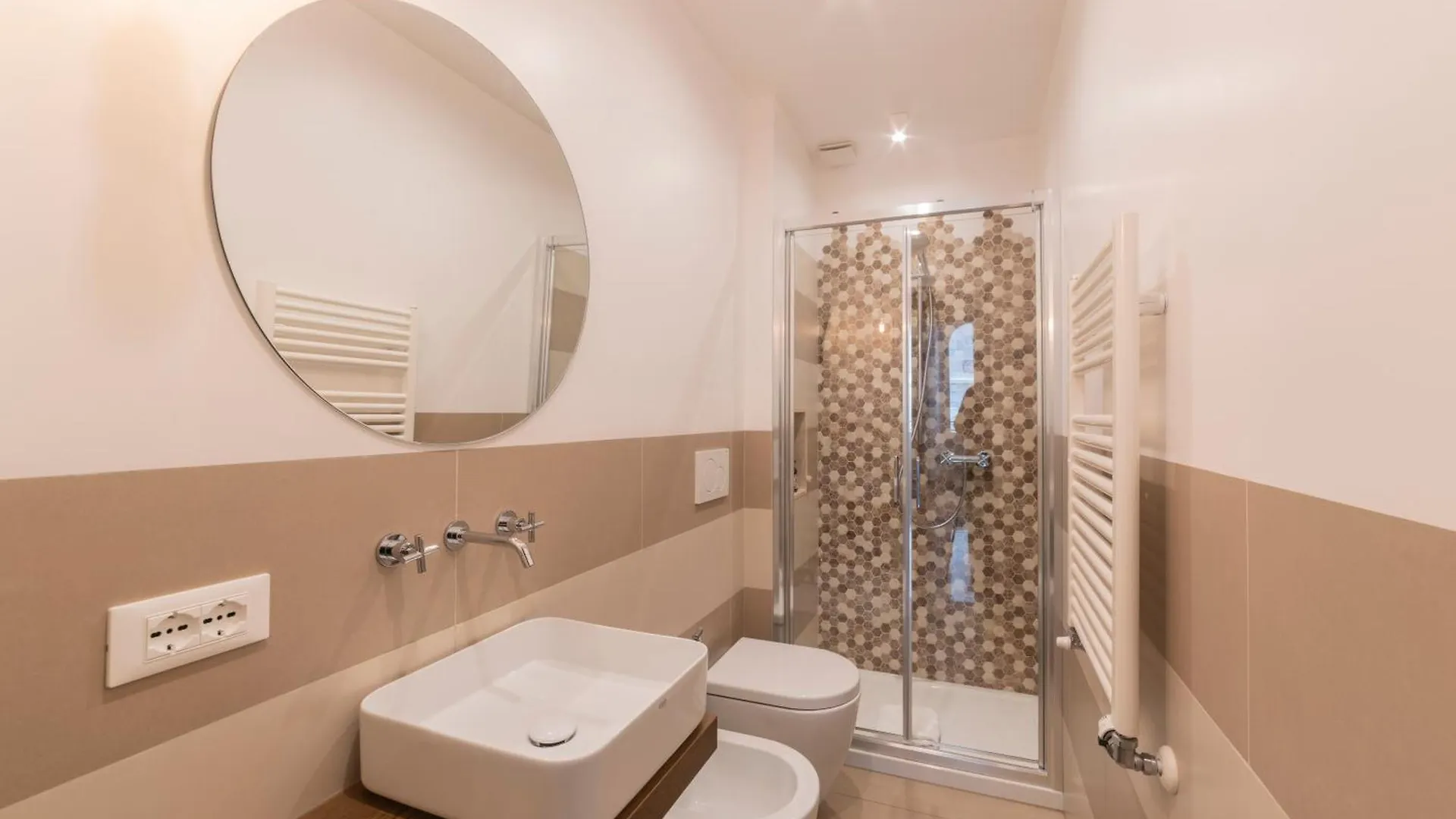 Vintage Ottaviano Apartment Rom