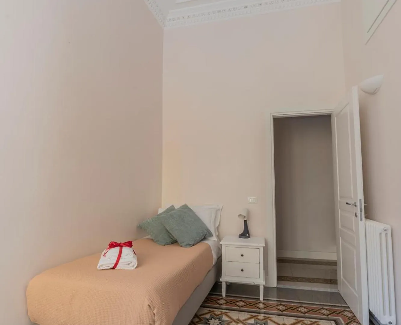 Vintage Ottaviano Apartment Rom