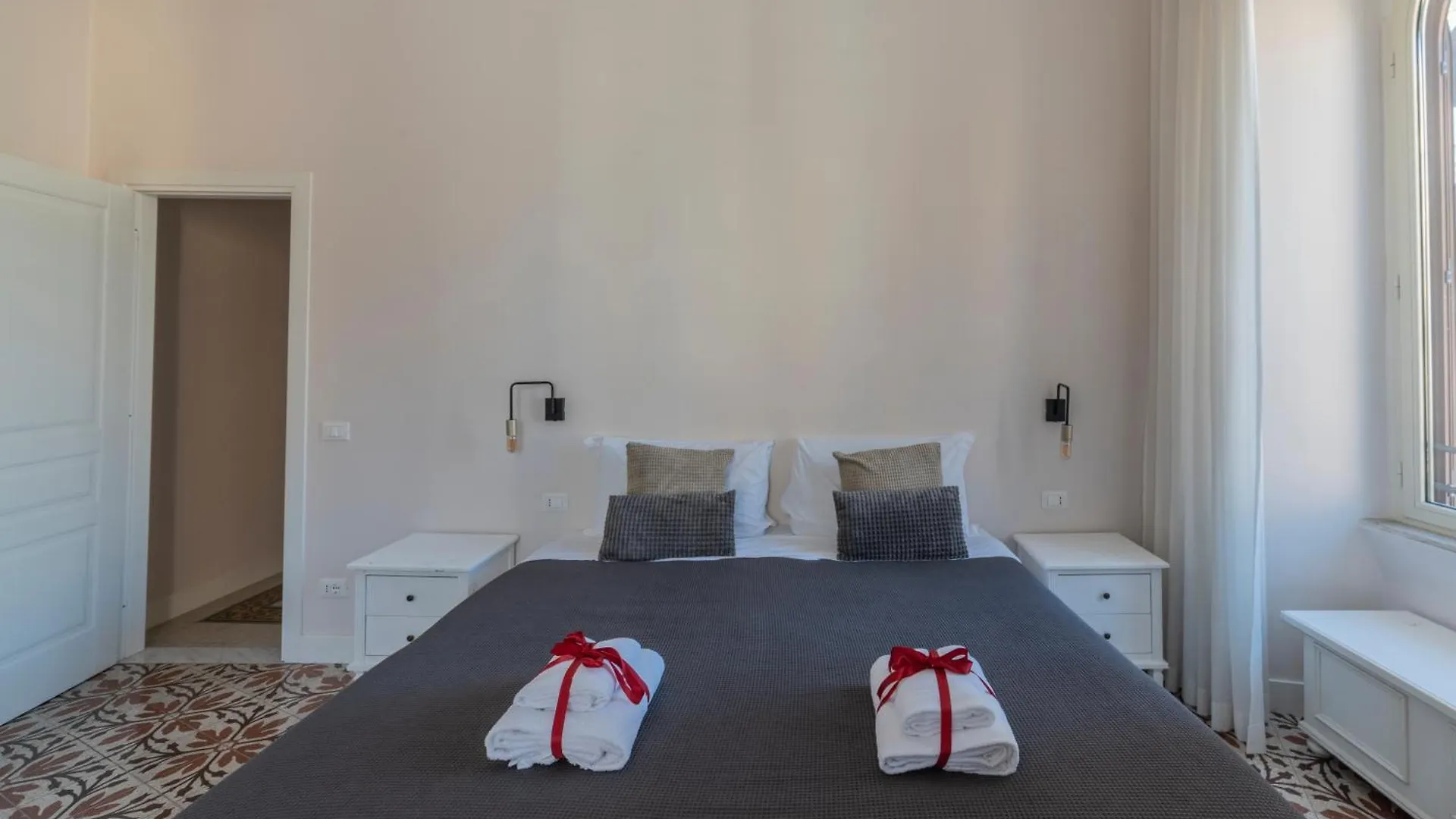 Vintage Ottaviano Apartment Rom